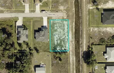3701 33rd St SW, Lehigh Acres, FL 33976
