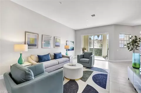 700 L Ambiance Cir #205, Naples, FL 34108