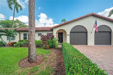 1002 Forest Lakes Dr, Naples, FL 34105