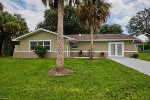 2321 Thurlow St, Alva, FL 33920