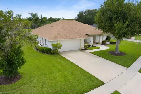 9744 Campbell Cir, Naples, FL 34109