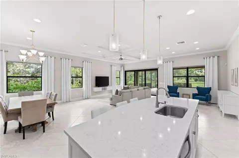 16285 Borelle Cir, Naples, FL 34110