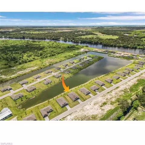 821 Gen D Macarthur Ave, Labelle, FL 33935