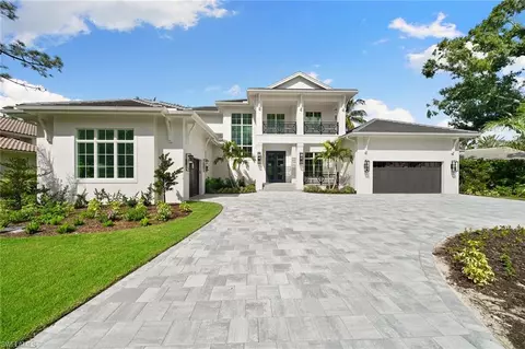 3929 Woodlake Dr, Bonita Springs, FL 34134