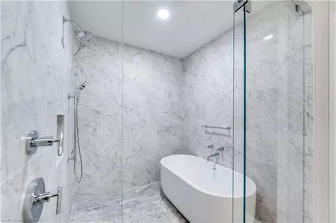 Bath - 82 9th St S #202, Naples, FL 34102 photo 2 of 4