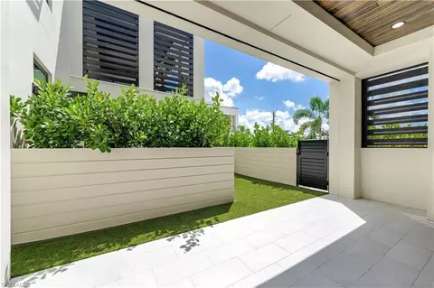 Exterior - 82 9th St S #202, Naples, FL 34102 photo 3 of 5
