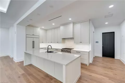 Kitchen - 82 9th St S #202, Naples, FL 34102 photo 3 of 3