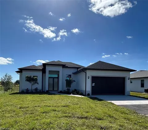3718 58th Ave NE, Naples, FL 34120