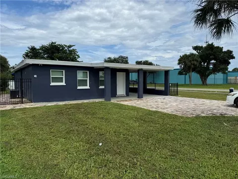 2421 South St, Fort Myers, FL 33901