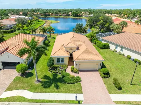 14473 Grapevine Dr, Naples, FL 34114