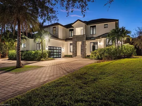 9099 The Ln, Naples, FL 34109 photo 4