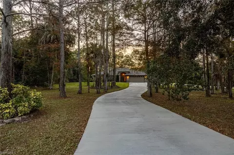 1221 31st St SW, Naples, FL 34117