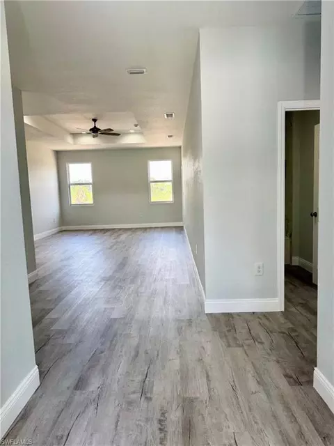 Entry Way - 2001 Jeronimo Rd, Labelle, FL 33935 photo 1 of 2