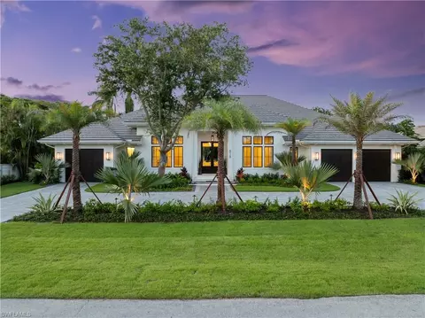 515 Murex Dr, Naples, FL 34102