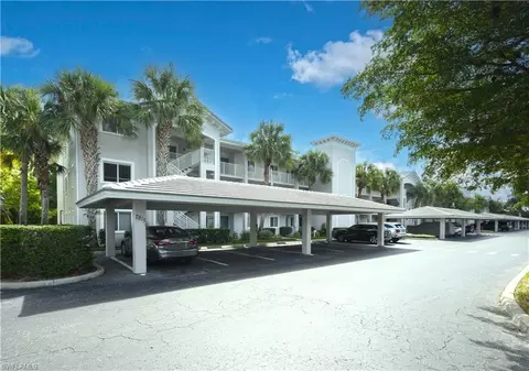 7815 Regal Heron Cir #7-101, Naples, FL 34104
