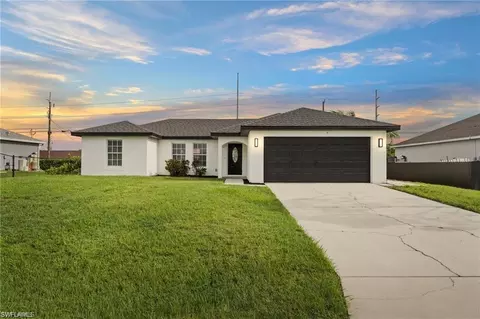 328 NE 24th Ter, Cape Coral, FL 33909