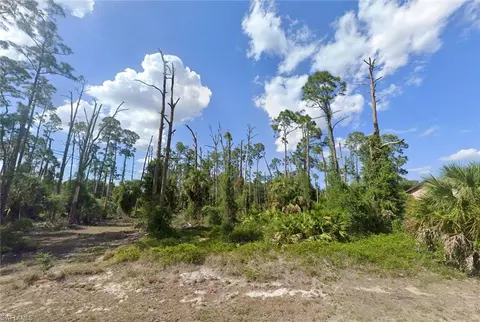 2605 E 3rd St, Lehigh Acres, FL 33936