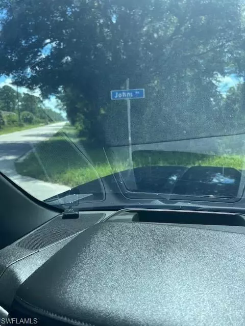 1923 Johns Ave, Lehigh Acres, FL 33972