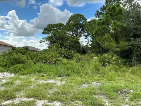 1602 Hanna Ave S, Lehigh Acres, FL 33976