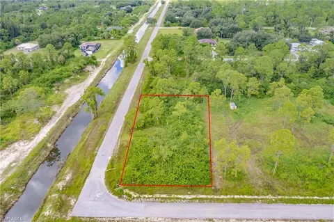 2001 Hines Ave, Alva, FL 33920