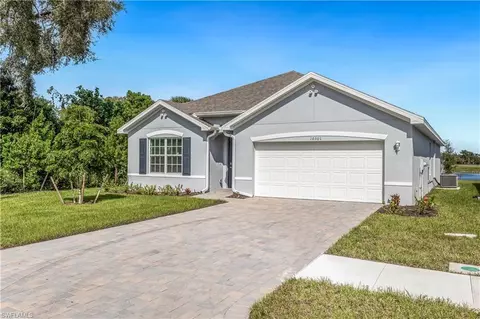 10301 Meandering River Way, Fort Myers, FL 33905
