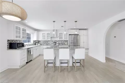 Kitchen - 573 98th Ave N, Naples, FL 34108 photo 5 of 5