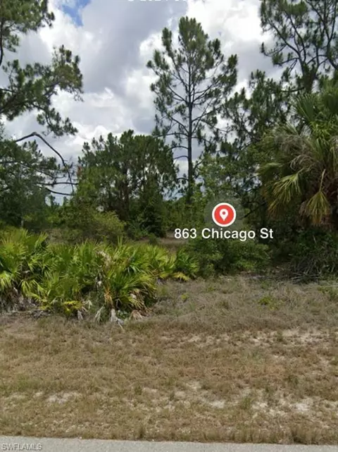 863 Chicago St, Lehigh Acres, FL 33974