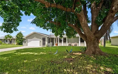 1217 SE 33rd Ter, Cape Coral, FL 33904