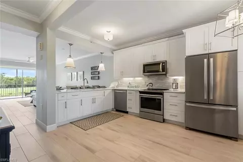 3780 Sawgrass Way #3325, Naples, FL 34112