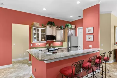 Kitchen - 3828 Ruby Way, Naples, FL 34114 photo 3 of 5