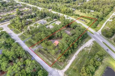View/Area - 1511 Logan Ct, Naples, FL 34116 photo 2 of 4