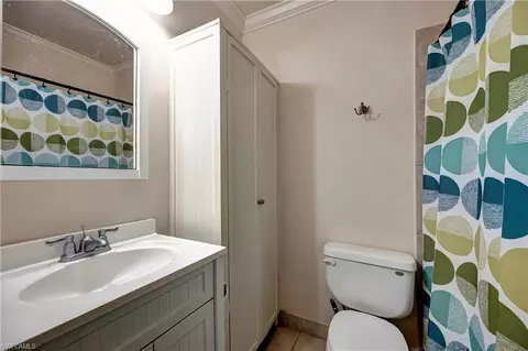 Bath - 1511 Logan Ct, Naples, FL 34116 photo 2 of 3