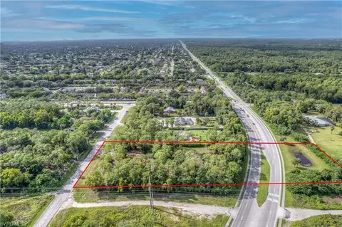 View/Area - 1511 Logan Ct, Naples, FL 34116 photo 3 of 4