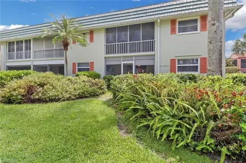 300 Valley Stream Dr #A6, Naples, FL 34113