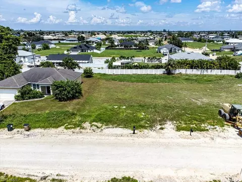 339 NE 9th Ter, Cape Coral, FL 33909