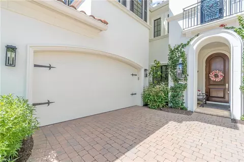 Exterior - 2125 Modena Ct, Naples, FL 34105 photo 1 of 11