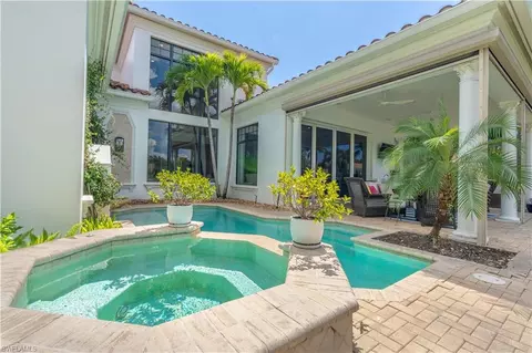 Exterior - 2125 Modena Ct, Naples, FL 34105 photo 6 of 11