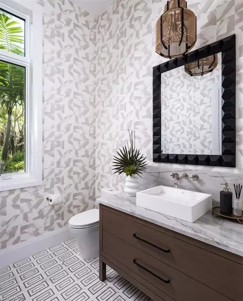 Bath - 3131 Gin Ln, Naples, FL 34102 photo 8 of 8