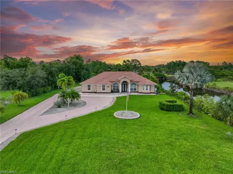 3863 41st Ave NE, Naples, FL 34120