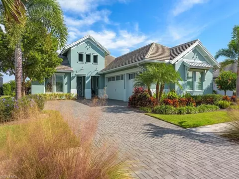 6197 Megans Bay Dr, Naples, FL 34113