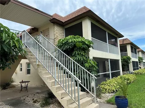 1155 Sandpiper St #F6, Naples, FL 34102