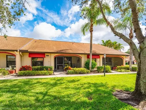 10742 Regent Cir #805, Naples, FL 34109