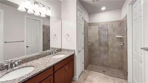 Bath - 7702 Jacaranda Ln, Naples, FL 34114 photo 3 of 3