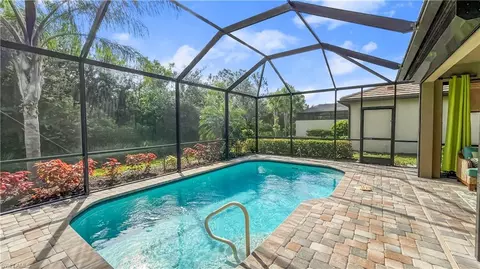 7702 Jacaranda Ln, Naples, FL 34114
