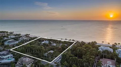 20 14th Ave S, Naples, FL 34102