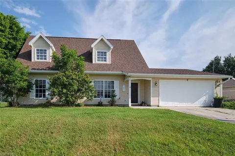 2315 SW 17th Ter, Cape Coral, FL 33991