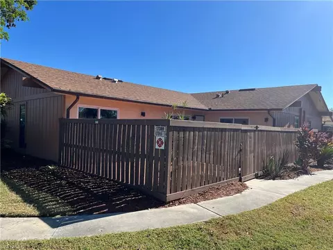 17309 Timber Oak Ln, Fort Myers, FL 33908
