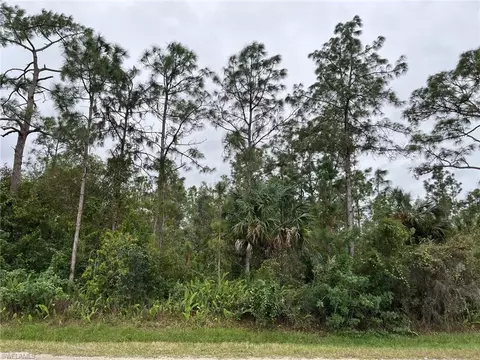 56 Th Ave NE, Naples, FL 34120