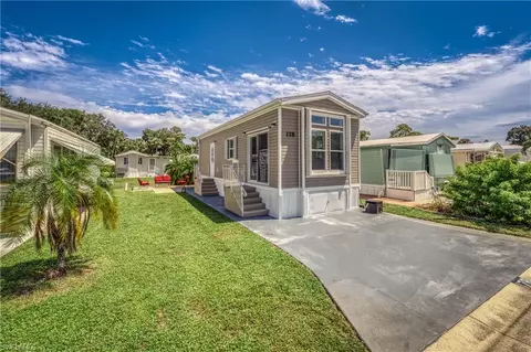 178 Panther Pass Cir #178, Naples, FL 34114
