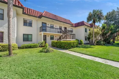 4258 27th Ct SW #203, Naples, FL 34116